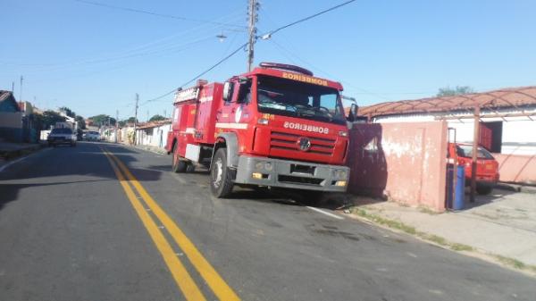 Corpo de Bombeiros faz vistoria em institui&ccedil;&otilde;es de ensino de Floriano.(Imagem:FlorianoNews)