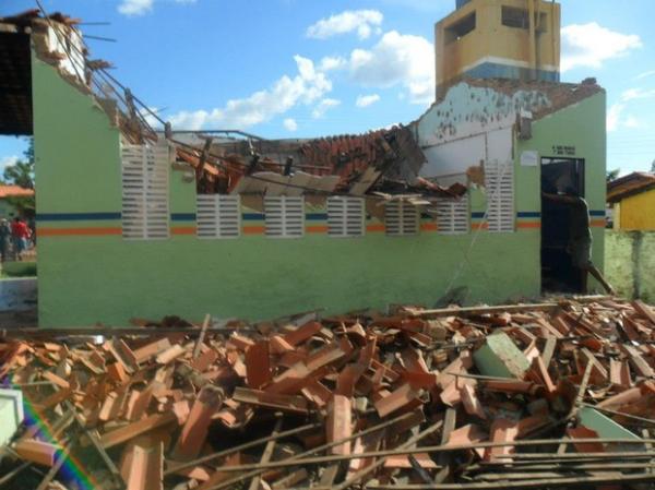 No momento do incidente 15 crian&ccedil;as e uma professora estavam na escola.(Imagem:Josu&eacute; Uch&ocirc;a)
