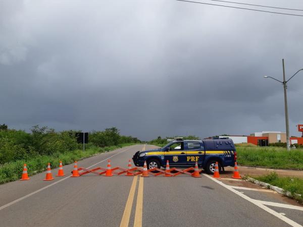 BR-343 é liberada em Piripiri após obra em trecho com crateras abertas durante forte chuva