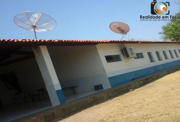 O vigia da escola ainda tentou fugir da dupla, por&eacute;m os acusados efetuaram v&aacute;rios disparos.(Imagem:Realidade em Foco)