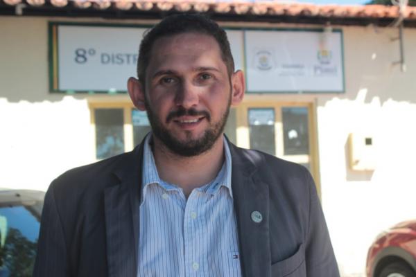 Advogado Aar&atilde;o Ara&uacute;jo diz que jovem &eacute; inocente.(Imagem:Gilcilene Ara&uacute;jo/G1)
