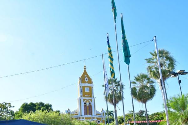  Momento c&iacute;vico e Feira da Agricultura marcam o 8&ordm; dia de atividades pelos 127 anos de Floriano.(Imagem:Secom)