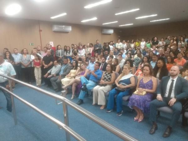 Floriano realiza cerimônia de diplomação dos eleitos e celebra a democracia(Imagem:FlorianoNews)