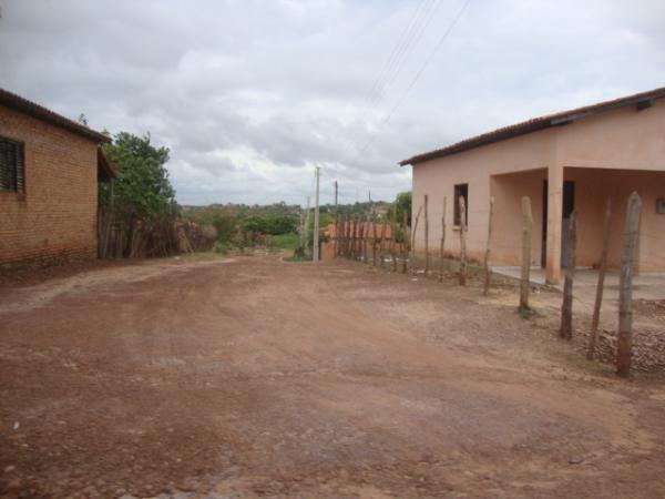 Cal&ccedil;amento de rua no bairro Princesa do Sul(Imagem:reda&ccedil;ao)