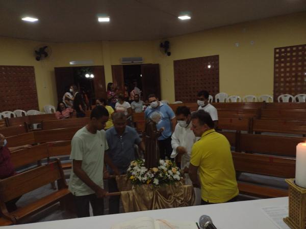 Carreata marca in&iacute;cio dos festejos de S&atilde;o Pio de Pietrelcina em Floriano.(Imagem:FlorianoNews)