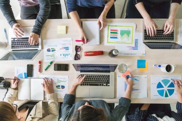 Salas de aula online entram no ar para Ensino Fundamental e Médio