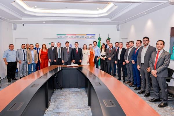 Governador transfere cargo ao presidente da Alepi para acompanhar Lula em viagem &agrave; China(Imagem:Gabriel Paulino)