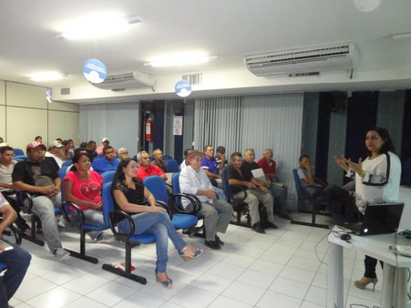 SEBRAE promove seminário para grupos econômicos de piscicultura e apicultura