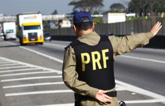 PRF realiza Operação Finados durante o feriadão no PI