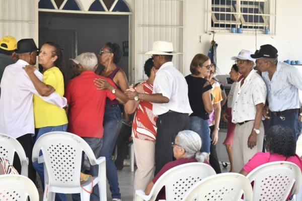Dia dos Pais: Servi&ccedil;o Social de Floriano comemora data com idosos do munic&iacute;pio(Imagem:Secom)