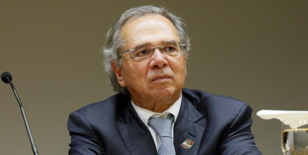Após Moro sair, crise no governo pressiona Paulo Guedes