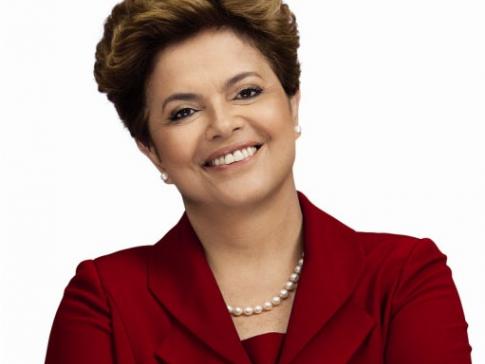 Devemos repudiar quem quer sempre o desastre e a catástrofe, afirma Dilma