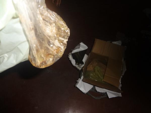 Moradora recebe em sua resid&ecirc;ncia caixa contendo sapos.(Imagem:FlorianoNews)