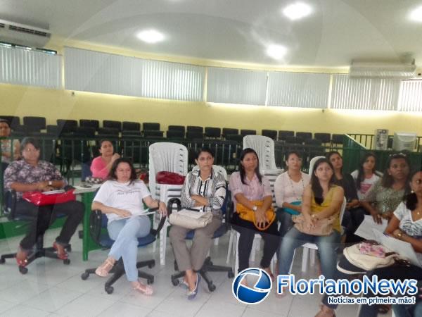 SENATEPI e Prefeitura de Floriano discutiram sal&aacute;rios e plano de carreira da Enfermagem(Imagem:FlorianoNews)