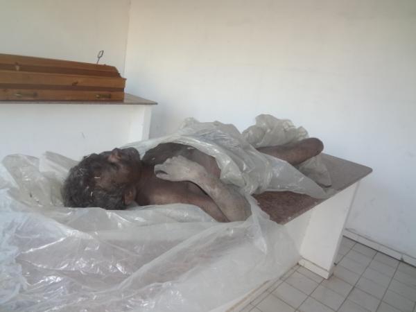 Homem &eacute; encontrado morto em Bar&atilde;o de Graja&uacute;.(Imagem:FlorianoNews)