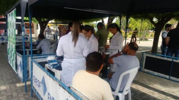 Dia do Farmac&ecirc;utico &eacute; comemorado com a&ccedil;&atilde;o social em Floriano.(Imagem:FlorianoNews)