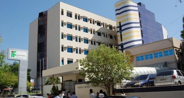 Dirceu publica edital de reopção de curso para preenchimento de 17 vagas