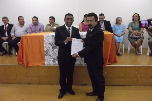 Novos secret&aacute;rios municipais s&atilde;o empossados em Floriano.(Imagem:FlorianoNews)
