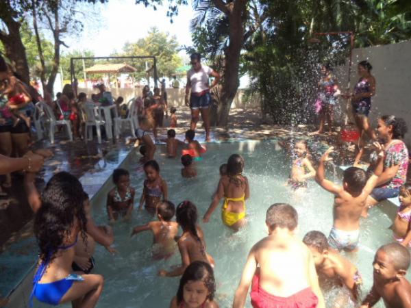 Creche realiza dia de lazer para alunos em comemora&ccedil;&atilde;o ao Dia das Crian&ccedil;as.(Imagem:FlorianoNews)