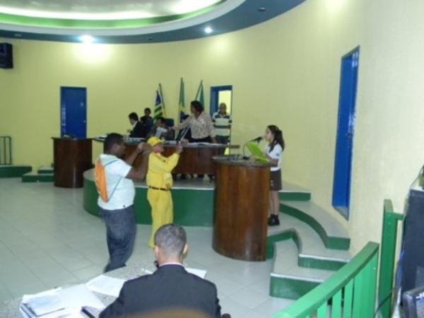 Pronunciamento da Escola Pequeno Pr&iacute;ncipe na C&acirc;mara Municipal na sess&atilde;o do dia 01 de mar&ccedil;o(Imagem:Escola Pequeno Pr&iacute;ncipe )