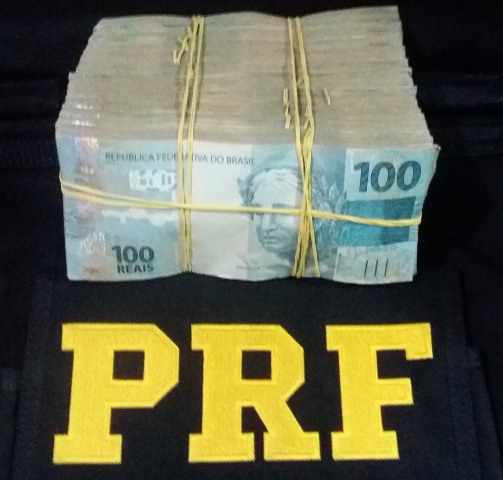 PRF apreende 100 mil reais durante operação eleições 2018 em Teresina
