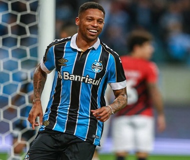 Grêmio abre vantagem sobre o Athletico-PR na semi da Copa BR