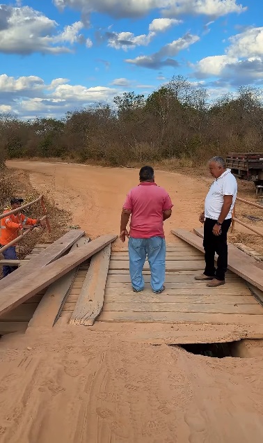 Prefeitura de Barão de Grajaú inicia restauração de ponte no Povoado Manga