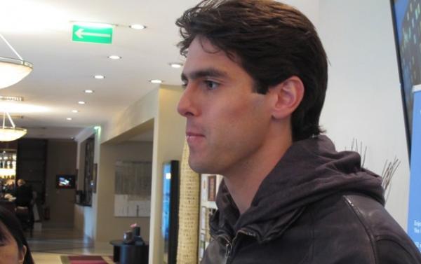 Kak&aacute; se apresentou nesta segunda &agrave; Sele&ccedil;&atilde;o na Pol&ocirc;nia.(Imagem:Leandro Can&ocirc;nico/Globoesporte.com)