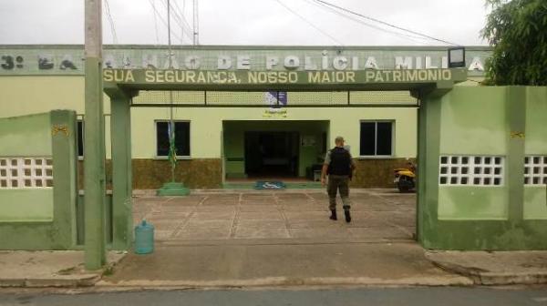 Plantão policial registra violência doméstica e roubo de motocicleta em Floriano