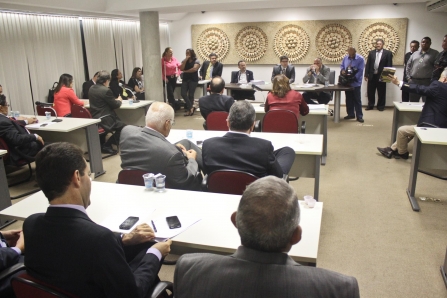 Deputados aprovam emenda que aumenta percentual dos repasses ao TJ, TCE e Ministério Público