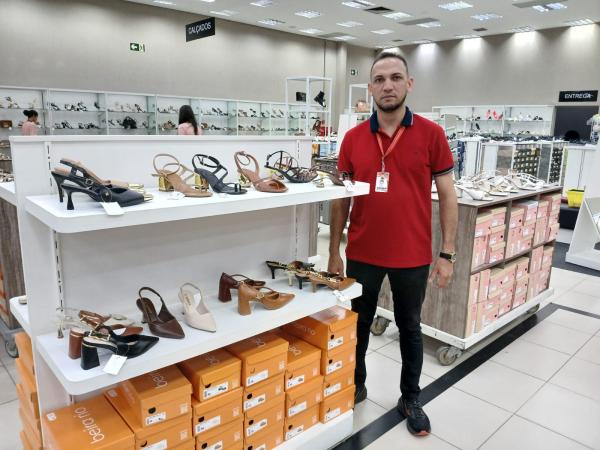 Armazém Paraíba de Floriano reúne novidades em calçados, acessórios e presentes(Imagem:FlorianoNews)