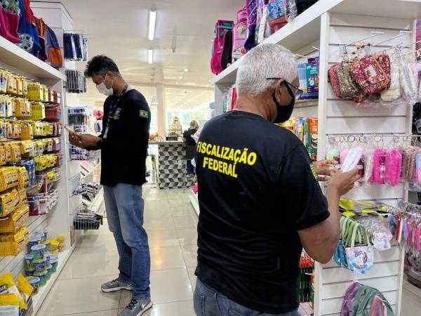 Imepi fiscaliza cerca de 12 mil produtos na Operação Aulas Seguras