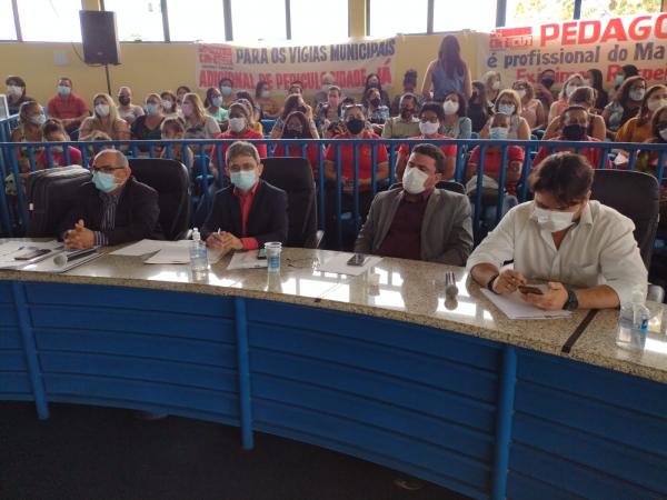 Audi&ecirc;ncia P&uacute;blica discute recursos do Fundeb e PCCS dos trabalhadores em educa&ccedil;&atilde;o de Floriano(Imagem:FlorianoNews)
