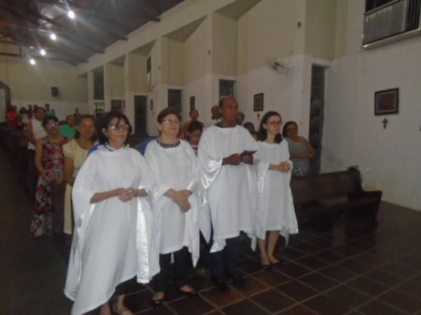 Par&oacute;quia de S&atilde;o Jos&eacute; Oper&aacute;rio celebra festa da Sagrada Fam&iacute;lia.(Imagem:FlorianoNews)