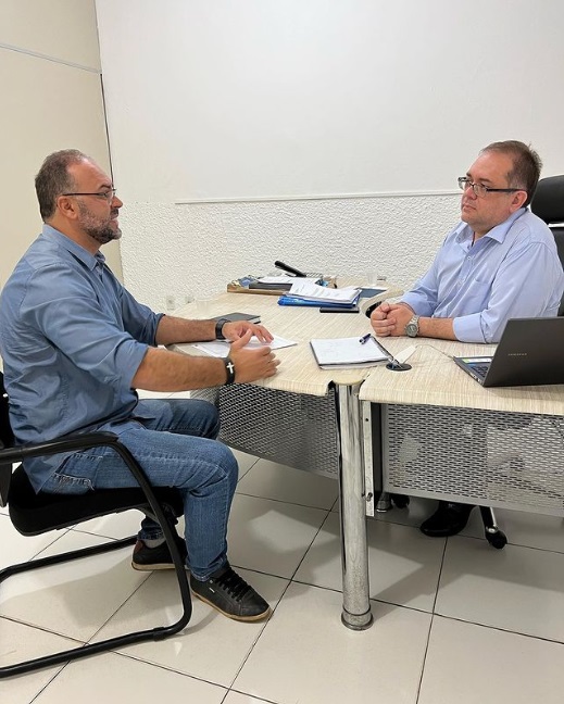 Vereador Joab Curvina e Secretário de Finanças de Floriano discutem orçamento para 2024
