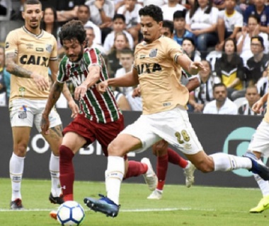 Santos deslancha no final e vence o Fluminense na Vila