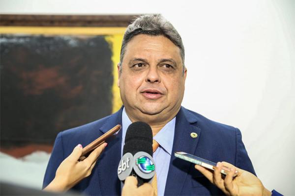 Após acordo, Júlio Arcoverde é oficializado como candidato a vice na Alepi
