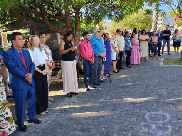 Hasteamento das bandeiras e missa em a&ccedil;&atilde;o de gra&ccedil;as celebram os 127 anos de Floriano.(Imagem:FlorianoNews)