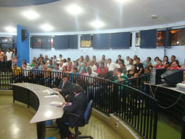 Sess&atilde;o na C&acirc;mara Municipal(Imagem:FlorianoNews)