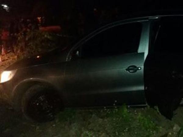 Dois homens são encontrados mortos dentro de carro em Teresina