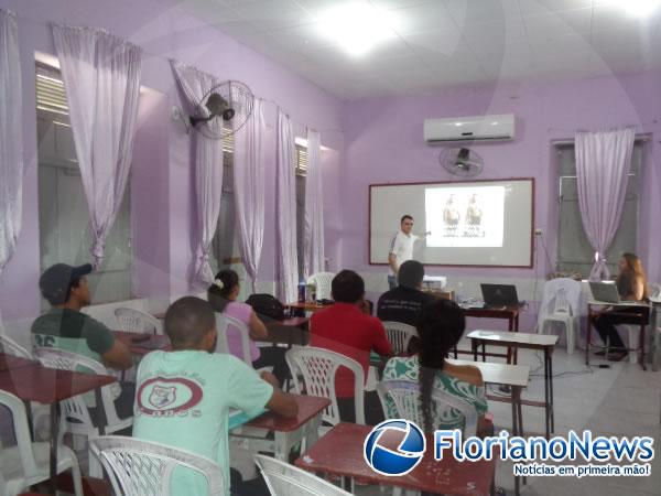 Qualificação dos professores de Educação Física.(Imagem:FlorianoNews)