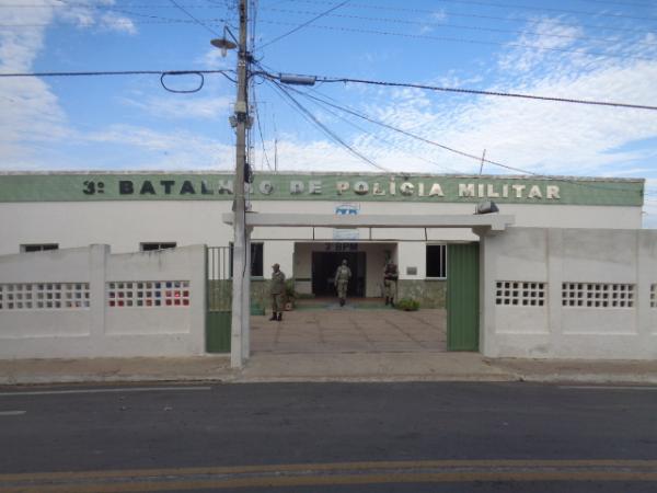Homem esfaqueia ex-companheira no Conjunto Filadelfo Freire de Castro