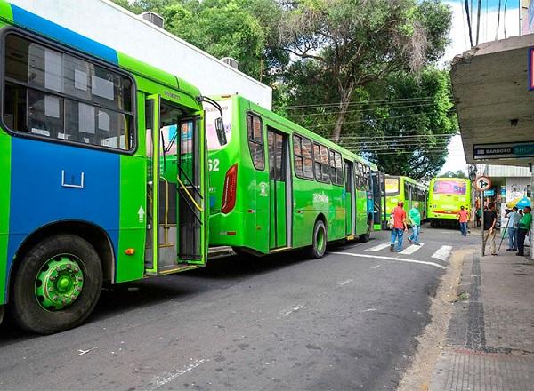 Em 24 horas, mesma linha de ônibus é assaltada duas vezes em Teresina