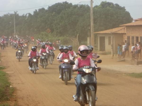 Realizado em Bar&atilde;o de Graja&uacute; o I Rally das Charmosas.(Imagem: FlorianoNews)