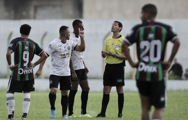Corisabbá é rebaixado em campo, mas aguarda decisão da Justiça sobre perda de pontos; entenda