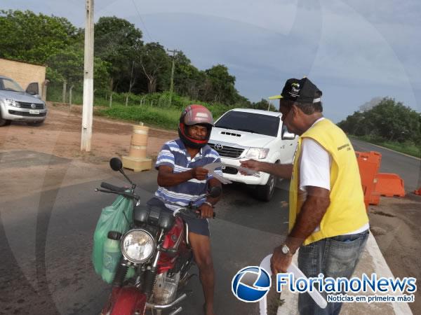 Detran-PI realiza campanha de prevenção de acidentes no Carnaval de Floriano.(Imagem:FlorianoNews)