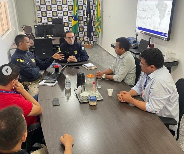 PRF Piau&iacute; e Deputado Federal unem esfor&ccedil;os para viabilizar obten&ccedil;&atilde;o da CNH a pessoas em situa&ccedil;&atilde;o de vulnerabilidade.(Imagem:Reprodu&ccedil;&atilde;o/Instagram)