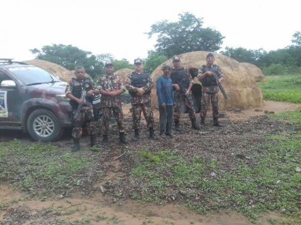 Patrulhamento Rural do 3&deg;BPM de Floriano apreende armas e material de ca&ccedil;a.(Imagem:3&deg; BPM)