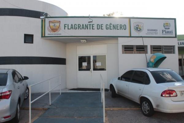 Homem pede copo de água para distrair avó, rapta e estupra menina de 8 anos no Piauí