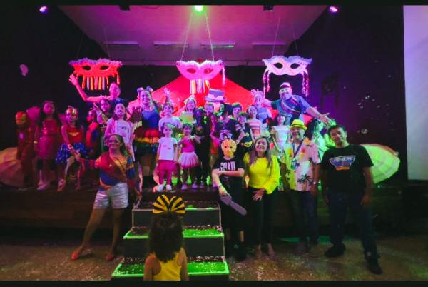 Baile infantil de Carnaval do Sesc Beira Rio encanta famílias em grande festa.(Imagem:Divulgação)